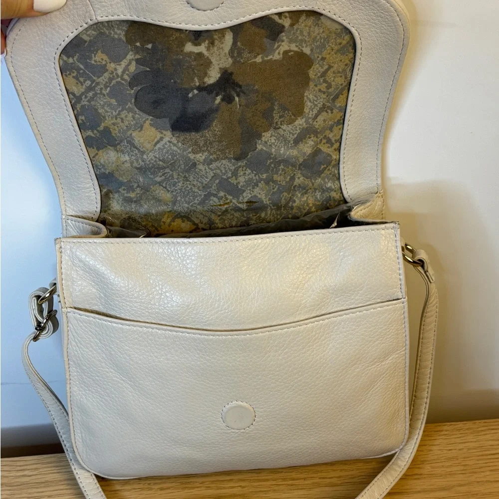 Elliott Lucca Ivory Crossbody Bag‎